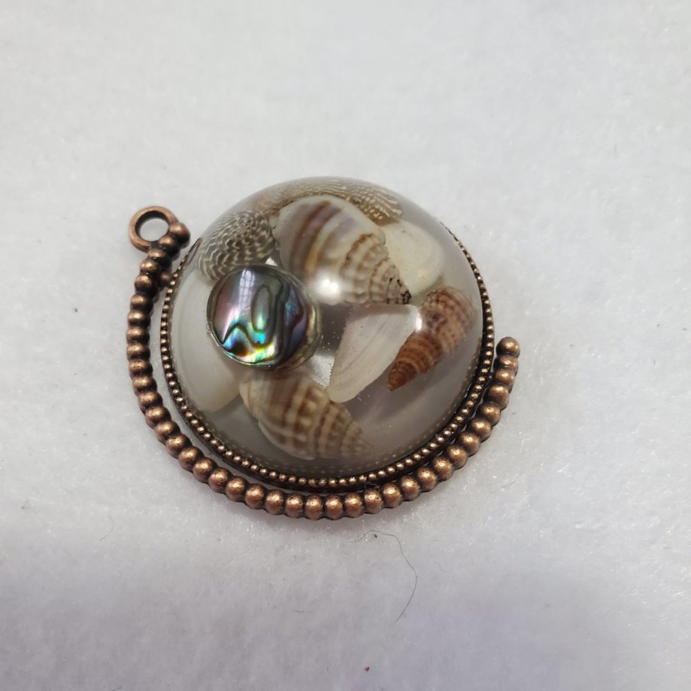 Seashells In Resin With Copper Bezel - Picture 7 of 7